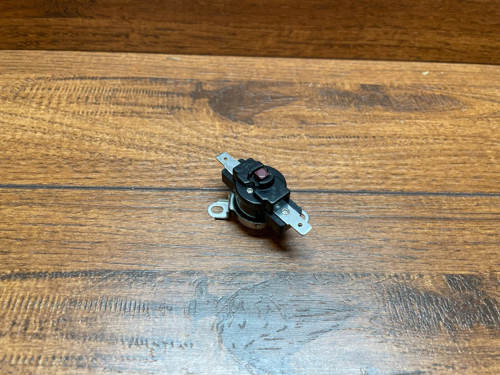 Wolf 816277 Switch, Thermostat-Upper (DF48,DO30)